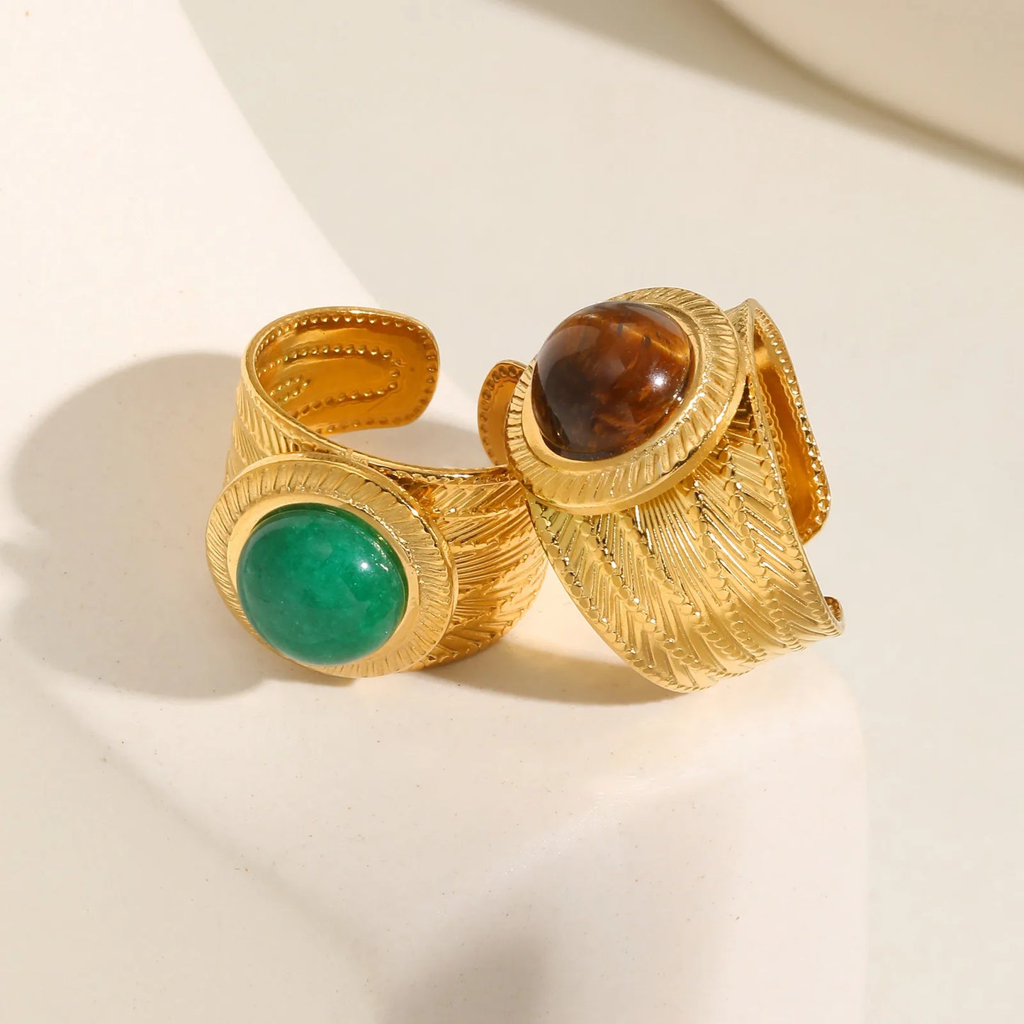 Round Green Brown Stone Pressed Floral Ring