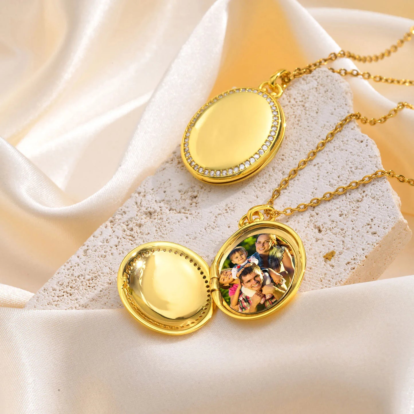 CZ Stones Oval Shaped Image Picture Frame Lockets