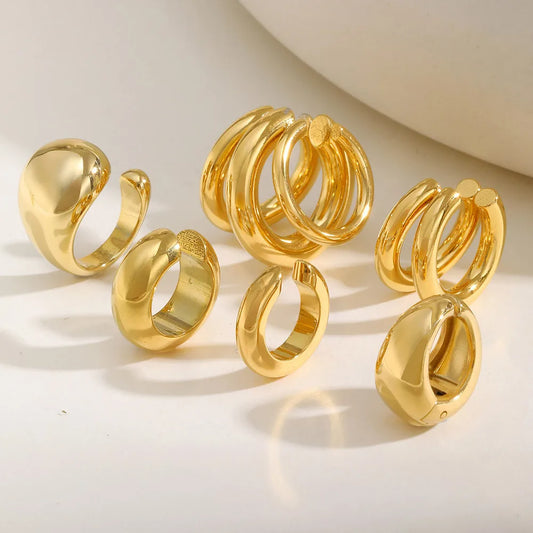 C-shaped Glossy Classic Gold Color Single Earring